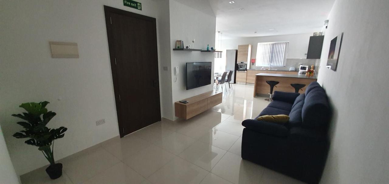 Appartement Sb3 - Stylish Penthouse - Superb Location Msida Extérieur photo